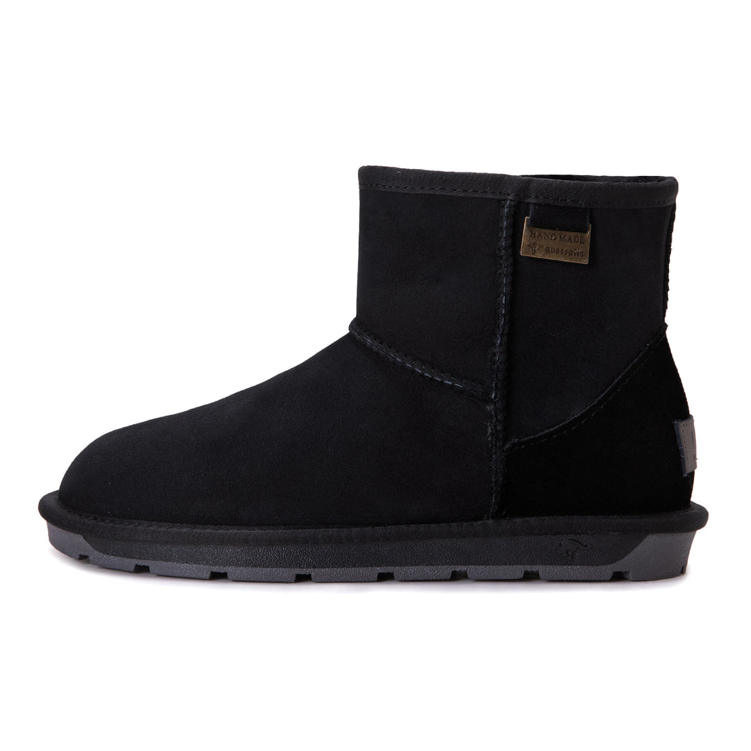 black02_30f2d54f-f01b-47a6-